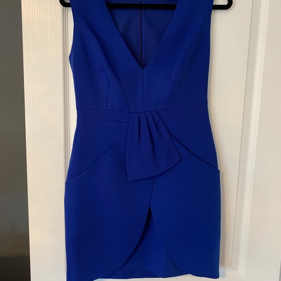 BCBG Dress Size 6 - Picture 2 of 3